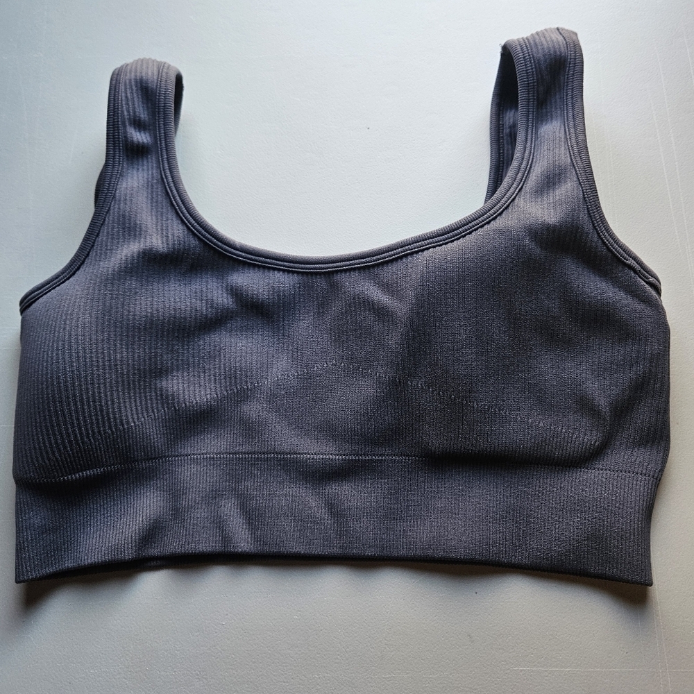 Unbranded Women's Size L Gray Ribbed Sports Bra With Padding